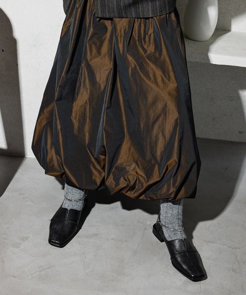 GRISE（グリーズ）の「《追加》GRISEレザースクエアクロスシームアンクルフラット（その他シューズ・レディース・アイボリー/ブラウン/ブラック系その他・23cm/22.5cm/22cm/24.5cm/24cm/23.5cm/25cm）」の6枚目の写真