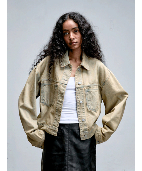 ERER(エルエル)の「ウォッシュドデニムクロップジャケット ベージュ(デニムジャケット・レディース・Beige・FREE)」の3枚目の写真