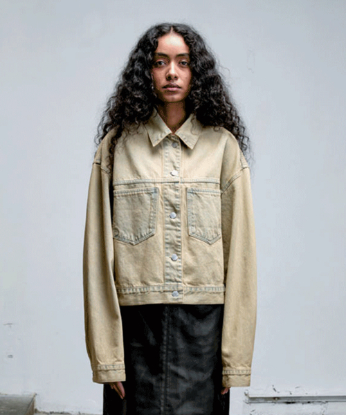 ERER(エルエル)の「ウォッシュドデニムクロップジャケット ベージュ(デニムジャケット・レディース・Beige・FREE)」の4枚目の写真