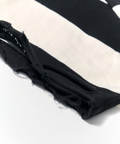 SCHISM INDUCING（スキズムインデューシング）の「BORO STRIPE T SHIRT BLACK（Tシャツ/カットソー・レディース・その他・LARGE/MEDIUM）」の5枚目の写真