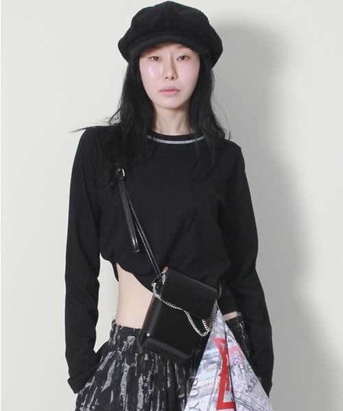DEMARC(ドゥマーク)の「ネックスティッチポイントセミクロップ長袖Tシャツブラック(Tシャツ/カットソー・レディース・その他・MEDIUM/LARGE)」の4枚目の写真