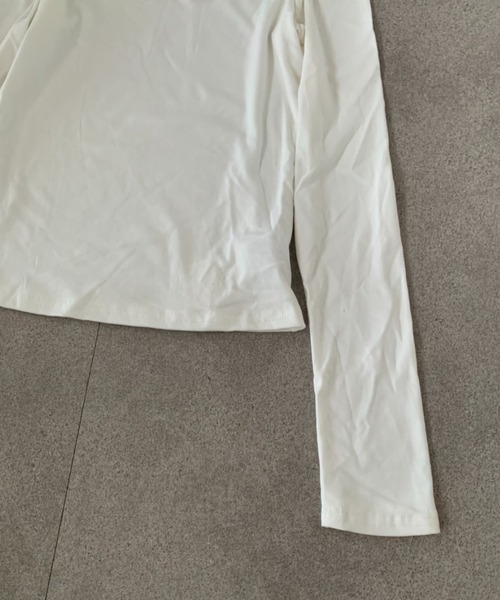 lilful(リルフル)の「【26年春夏新作】デコルテ見せ オフショルダースタッズロンT(Tシャツ/カットソー・レディース・ネイビー/ホワイト/ブラック・F)」の11枚目の写真