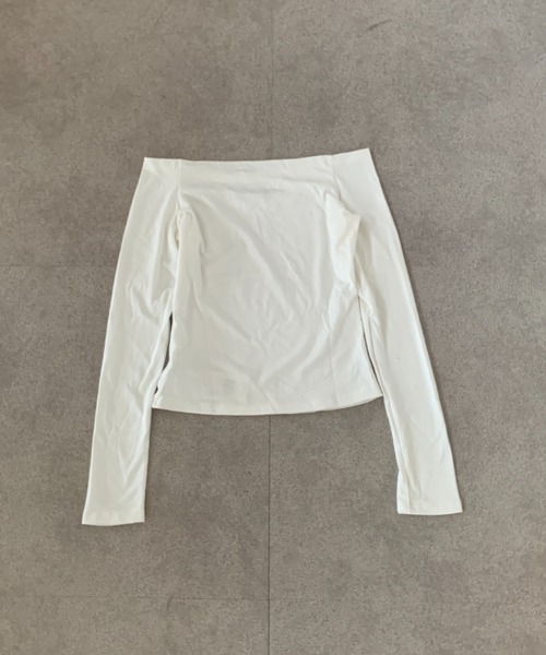 lilful(リルフル)の「【26年春夏新作】デコルテ見せ オフショルダースタッズロンT(Tシャツ/カットソー・レディース・ネイビー/ホワイト/ブラック・F)」の9枚目の写真