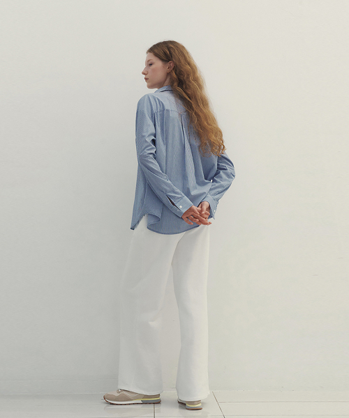 NEEV（ニーヴ）の「Pintuck Line Wide Sweat Pants (Ivory)（スウェットパンツ・レディース・その他・FREE）」の2枚目の写真