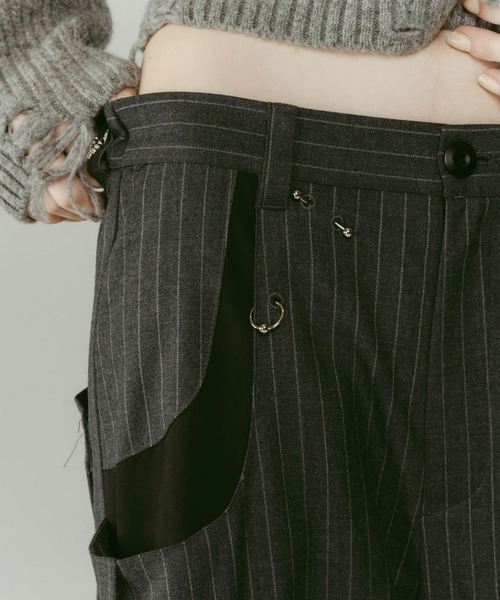 Knuth Marf（クヌースマーフ）の「pierced drape pants(unisex)（スラックス・レディース・ブラック/ストライプ・S/XS）」の14枚目の写真