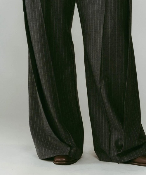 Knuth Marf（クヌースマーフ）の「pierced drape pants(unisex)（スラックス・レディース・ブラック/ストライプ・S/XS）」の19枚目の写真