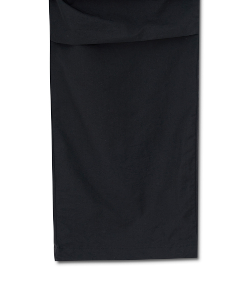 MICHIKO LONDON（ミチコ ロンドン）の「Pocket Parachute Cargo Pants Black_Unisex（その他パンツ・レディース・その他・LARGE/MEDIUM）」の6枚目の写真