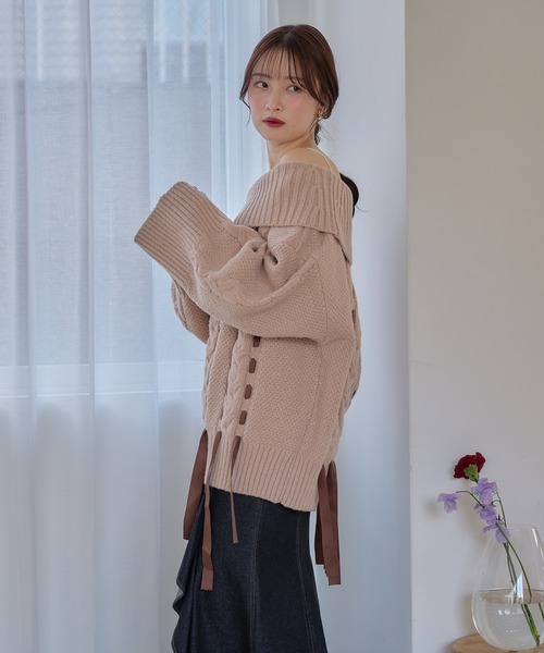 mideal（マイディール）の「ribbon stitch off shoulder knit / リボンステッチオフショルダーニット（ニット/セーター・レディース・チャコールグレー/アイボリー/ピンクベージュ・FREE）」の8枚目の写真