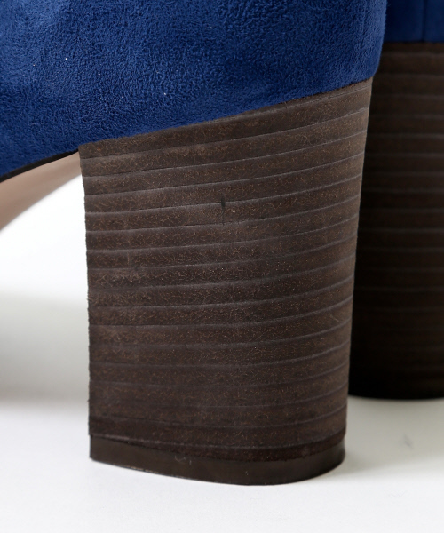 Abahouse Devinette(ドゥヴィネット)の「スウェードプレーンパンプス【GINGER 2016年11月号 P.100掲載】(パンプス・レディース・ブラウン/ネイビー・38/36/37/35/39)」の3枚目の写真