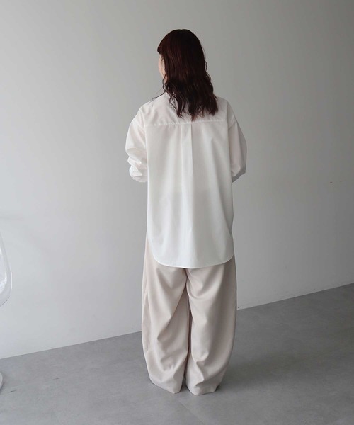 earth music&ecology(アースミュージックアンドエコロジー)の「【2026SS】バルーンパンツ(その他パンツ・レディース・ホワイト系その他2/ブラック/グレー系その他2/ブルー系その他4・S/M)」の8枚目の写真