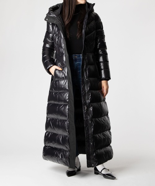 Mackage(マッカージュ)の「Mackage CALINA-R Hooded Light Down Coat マッカージュ カリーナ フーディ ライトダウン コード(ダウンジャケット/コート・レディース・ブラック・MEDIUM/SMALL/X-SMALL)」の5枚目の写真