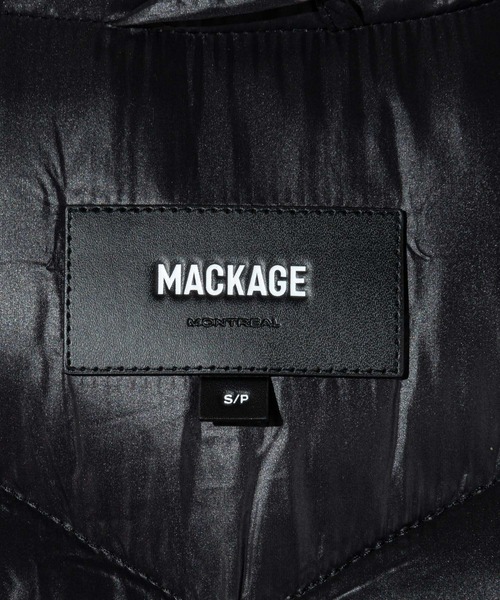 Mackage(マッカージュ)の「Mackage CALINA-R Hooded Light Down Coat マッカージュ カリーナ フーディ ライトダウン コード(ダウンジャケット/コート・レディース・ブラック・MEDIUM/SMALL/X-SMALL)」の15枚目の写真