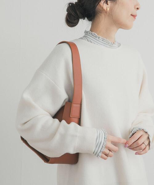 URBAN RESEARCH DOORS(アーバンリサーチドアーズ)の「ピンタックフリルスタンドカラーブラウス(シャツ/ブラウス・レディース・ストライプ/オフホワイト/ブラック・FREE)」の16枚目の写真