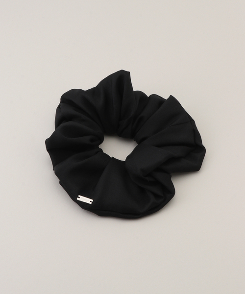 IENA(イエナ)の「HEYEP/ヘイップ Basic Scrunchie シュシュ HP0524(シュシュ・レディース・ブラック/ホワイト・FREE)」の1枚目の写真