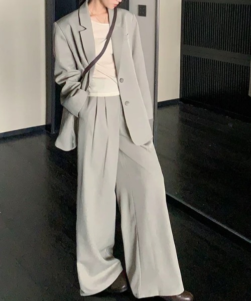 ViViDAY(ビビデー)の「【上下2点セット】ルーズシルエットテーラードジャケット+ワイドパンツ(セットアップ・レディース・グレー・M)」の2枚目の写真
