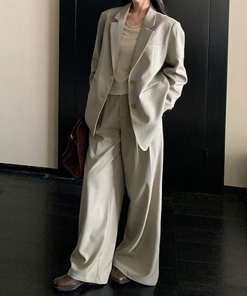 ViViDAY(ビビデー)の「【上下2点セット】ルーズシルエットテーラードジャケット+ワイドパンツ(セットアップ・レディース・グレー・M)」の6枚目の写真
