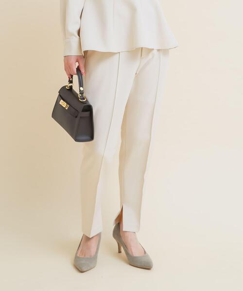 URBAN RESEARCH ROSSO WOMEN（アーバンリサーチ　ロッソ）の「『WEB/一部店舗限定』『SHORT/TALLサイズあり』ペプラムブラウス+テーパードパンツ（セットアップ・レディース・ネイビー/ホワイト系その他・36/TALL/38/SHORT）」の5枚目の写真