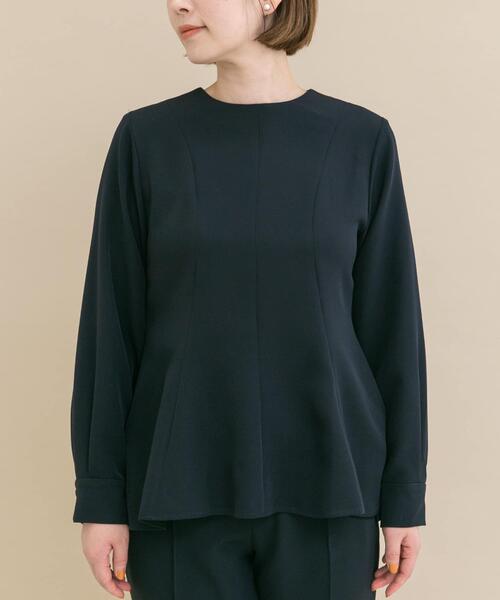URBAN RESEARCH ROSSO WOMEN（アーバンリサーチ　ロッソ）の「『WEB/一部店舗限定』『SHORT/TALLサイズあり』ペプラムブラウス+テーパードパンツ（セットアップ・レディース・ネイビー/ホワイト系その他・36/TALL/38/SHORT）」の11枚目の写真