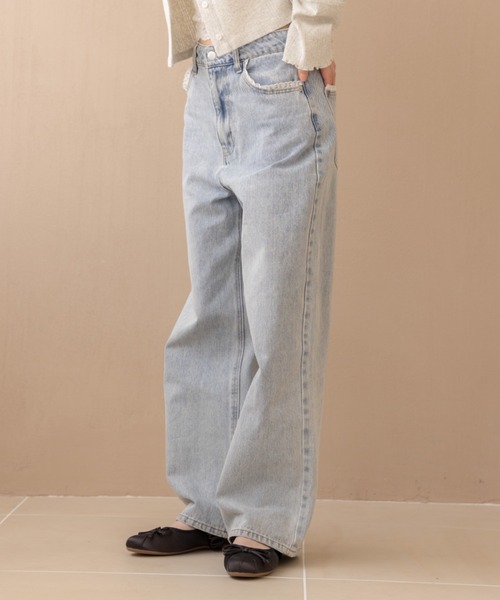 REMOON(リムーン)の「レース付きデニムパンツ(デニムパンツ・レディース・ブラウン/ライトブルー・MEDIUM/SMALL)」の4枚目の写真