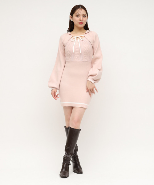 ROYAL PARTY(ロイヤルパーティー)の「ケーブル配色リボンフーディーミニワンピース(ワンピース・レディース・ピンク/ブラック/グレー・FREE)」の3枚目の写真
