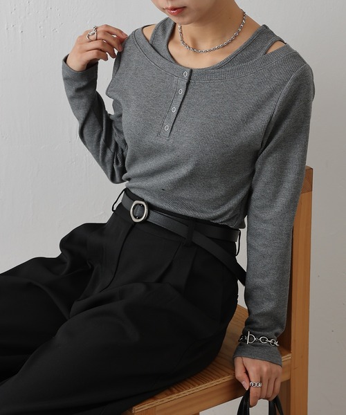 COLONY 2139（コロニートゥーワンスリーナイン）の「テレコレイヤードヘンリーネックプルオーバー（Tシャツ/カットソー・レディース・ブラック/グレー/チャコールグレー・FREE）」の3枚目の写真