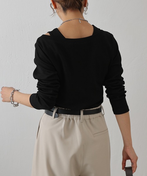 COLONY 2139（コロニートゥーワンスリーナイン）の「テレコレイヤードヘンリーネックプルオーバー（Tシャツ/カットソー・レディース・ブラック/グレー/チャコールグレー・FREE）」の5枚目の写真