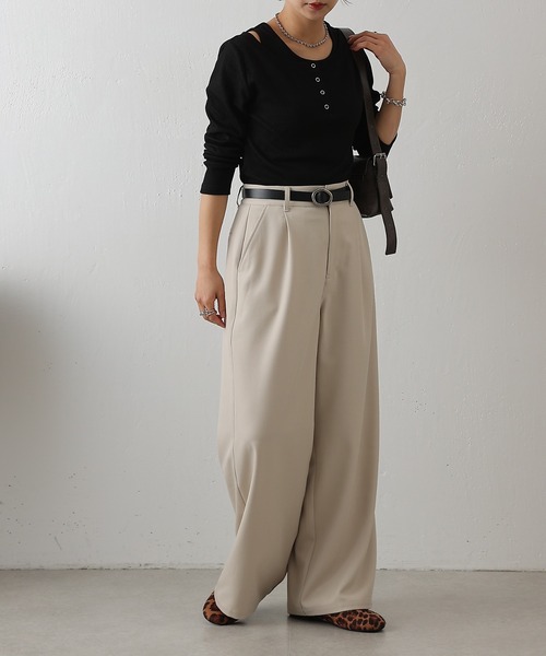 COLONY 2139（コロニートゥーワンスリーナイン）の「テレコレイヤードヘンリーネックプルオーバー（Tシャツ/カットソー・レディース・ブラック/グレー/チャコールグレー・FREE）」の11枚目の写真