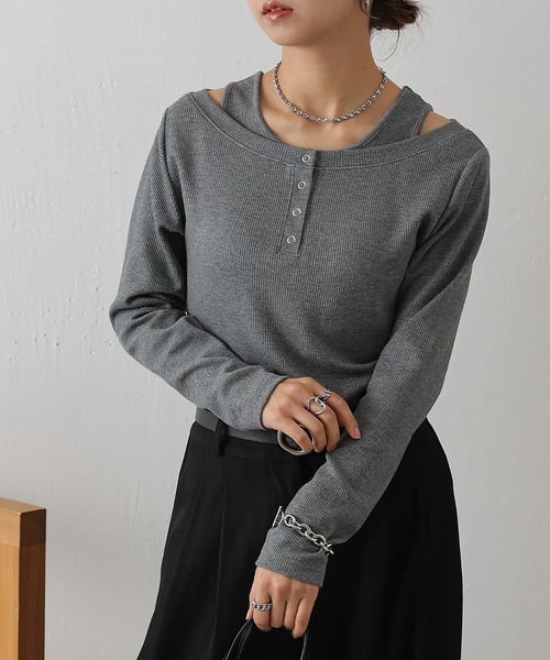 COLONY 2139（コロニートゥーワンスリーナイン）の「テレコレイヤードヘンリーネックプルオーバー（Tシャツ/カットソー・レディース・ブラック/グレー/チャコールグレー・FREE）」の12枚目の写真