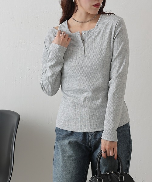 COLONY 2139（コロニートゥーワンスリーナイン）の「テレコレイヤードヘンリーネックプルオーバー（Tシャツ/カットソー・レディース・ブラック/グレー/チャコールグレー・FREE）」の22枚目の写真