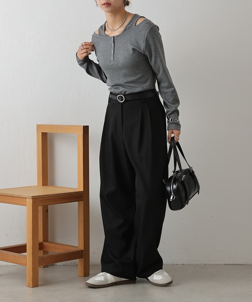 COLONY 2139（コロニートゥーワンスリーナイン）の「テレコレイヤードヘンリーネックプルオーバー（Tシャツ/カットソー・レディース・ブラック/グレー/チャコールグレー・FREE）」の17枚目の写真