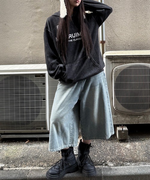 Figments(フィグメンツ)の「ワイドデニムハーフパンツ(デニムパンツ・レディース・ブルー系その他/ブラック・SMALL/MEDIUM)」の6枚目の写真