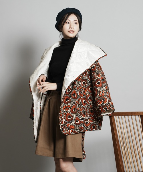 moyan ecri(モヤン エクリ)の「<moyan ecri>無地×総柄リバーシブルブルゾンSuper hight neck reversible blouson(ブルゾン・レディース・アイボリー/ブラック系その他・FREE)」の3枚目の写真