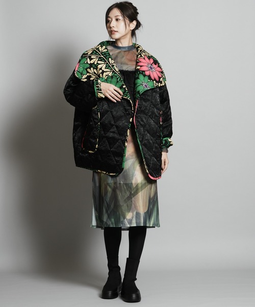 moyan ecri(モヤン エクリ)の「<moyan ecri>無地×総柄リバーシブルブルゾンSuper hight neck reversible blouson(ブルゾン・レディース・アイボリー/ブラック系その他・FREE)」の10枚目の写真