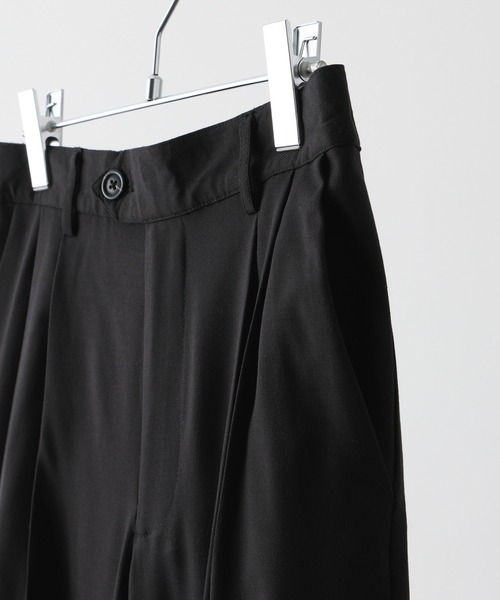 CLEL(クレイル)の「【CLEL】Summer Wool Blend Semi-wide Tuck Slacks / サマーウールブレンド セミワイドタックスラックス【セットアップ対応】(スラックス・メンズ・ブラック/グレー/モカ・M/S/L/XS)」の10枚目の写真