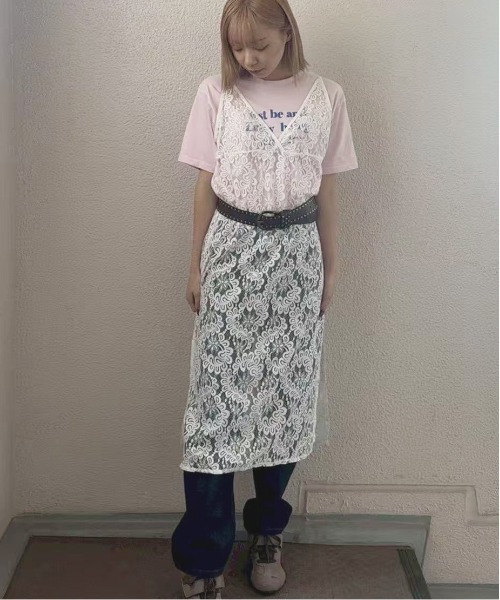 Jelly moo(ジェリームー)の「【 Jelly moo / ジェリームー 】 オーバーレース レイヤー キャミワンピース(ワンピース・レディース・ホワイト/ブラック・FREE)」の1枚目の写真