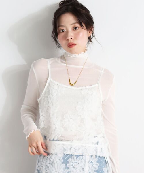 le.coeur blanc(ルクールブラン)の「TORRAZZO DONNAフローラルレースキャミ(キャミソール・レディース・ホワイト/ブラック・38)」の5枚目の写真