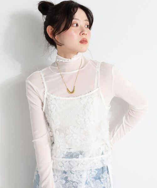 le.coeur blanc(ルクールブラン)の「TORRAZZO DONNAフローラルレースキャミ(キャミソール・レディース・ホワイト/ブラック・38)」の9枚目の写真