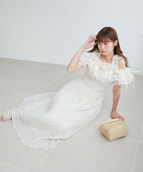 MAJESTIC LEGON(マジェスティックレゴン)の「ミルフィーユフリルコルセットワンピース(ワンピース・レディース・アイボリー/ブラック/ホワイト系その他2・MEDIUM/SMALL/X-SMALL/LARGE)」の4枚目の写真