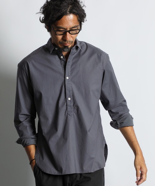 The DUFFER of ST.GEORGE(ザダファーオブセントジョージ)の「SHORT COLLAR PO SHIRT:バックサテン ショートカラー プルオーバーシャツ(シャツ/ブラウス・メンズ・オフホワイト/チャコールグレー/ライトブルー・X-LARGE/LARGE/MEDIUM/SMALL)」の3枚目の写真