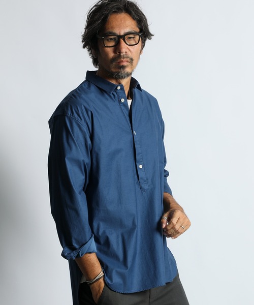 The DUFFER of ST.GEORGE(ザダファーオブセントジョージ)の「SHORT COLLAR PO SHIRT:バックサテン ショートカラー プルオーバーシャツ(シャツ/ブラウス・メンズ・オフホワイト/チャコールグレー/ライトブルー・X-LARGE/LARGE/MEDIUM/SMALL)」の1枚目の写真