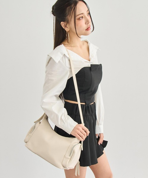 ANAP(アナップ)の「シンプル サイドポケット ショルダーバッグ(ショルダーバッグ・レディース・ホワイト/ブラック・F)」の8枚目の写真