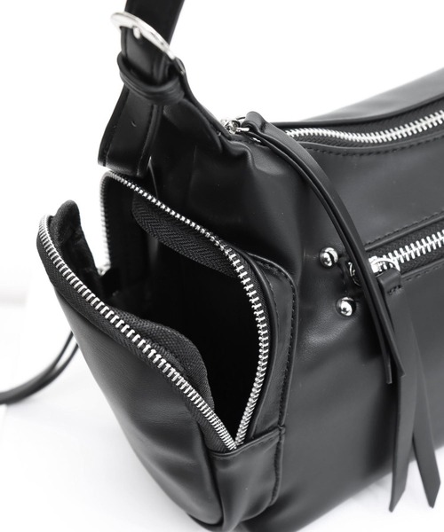 ANAP(アナップ)の「シンプル サイドポケット ショルダーバッグ(ショルダーバッグ・レディース・ホワイト/ブラック・F)」の10枚目の写真