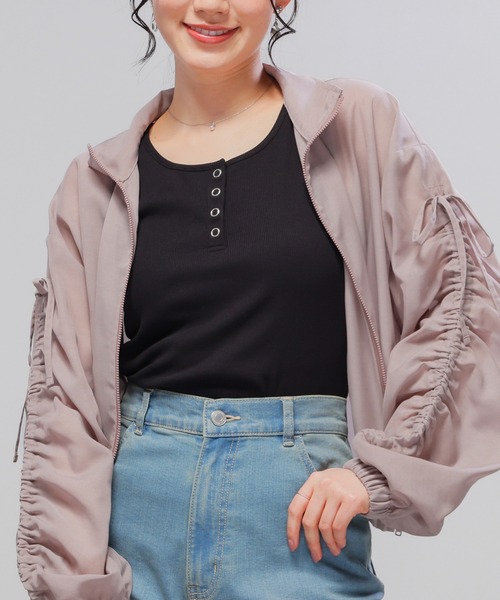 Honeys（ハニーズ）の「【ＵＶカット】ヘンリーネックタンク（タンクトップ・レディース・ブラウン/レッド/オートミール/アイボリー/ブラック・L/M/S）」の2枚目の写真