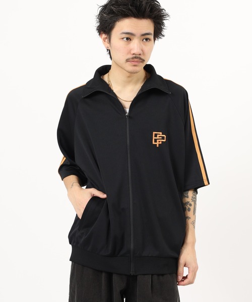 FUNALIVE(ファンアライブ)の「ハイネック ロゴ 5分袖 トラックジャケット(Tシャツ/カットソー・メンズ・ブラック/グレー/ネイビー/ブラウン・LL/L/M)」の13枚目の写真