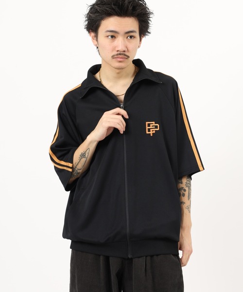 FUNALIVE(ファンアライブ)の「ハイネック ロゴ 5分袖 トラックジャケット(Tシャツ/カットソー・メンズ・ブラック/グレー/ネイビー/ブラウン・LL/L/M)」の14枚目の写真