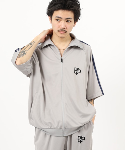 FUNALIVE(ファンアライブ)の「ハイネック ロゴ 5分袖 トラックジャケット(Tシャツ/カットソー・メンズ・ブラック/グレー/ネイビー/ブラウン・LL/L/M)」の19枚目の写真