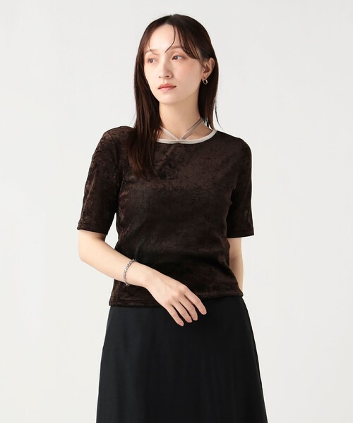 BEAMS HEART(ビームスハート)の「【7/16値下げ】チョーカー付き シアー ベロア Tシャツ(セットアイテム)(Tシャツ/カットソー・レディース・ホワイト系その他5/ブラウン/チャコールグレー・FREE)」の1枚目の写真