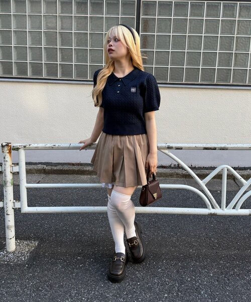 continuer de NICE CLAUP(コンティニューデナイスクラップ)の「【スタイリッシュで可愛らしいデザインが魅力】ケーブル半袖ポロニット(ニット/セーター・レディース・アイボリー/ネイビー/レッド/トップグレー/その他12・FREE)」の18枚目の写真