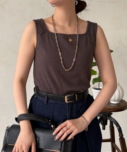 Chez toi(シェトワ)の「テレコカップ付きスクエアタンク(キャミソール・レディース・アイボリー/モカ/チャコールグレー/ブラック・FREE)」の7枚目の写真