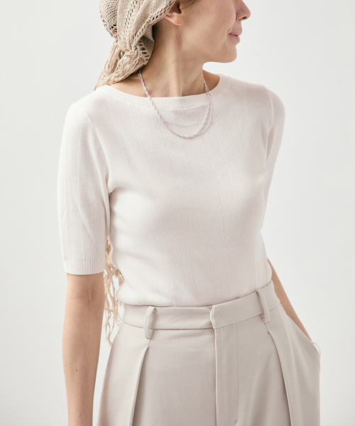 VERMEIL par iena（ヴェルメイユパーイエナ）の「ランダムRIB ボートネック ハーフスリーブ プルオーバー（ニット/セーター・レディース・ブラック/グリーン/ホワイト・FREE）」の2枚目の写真